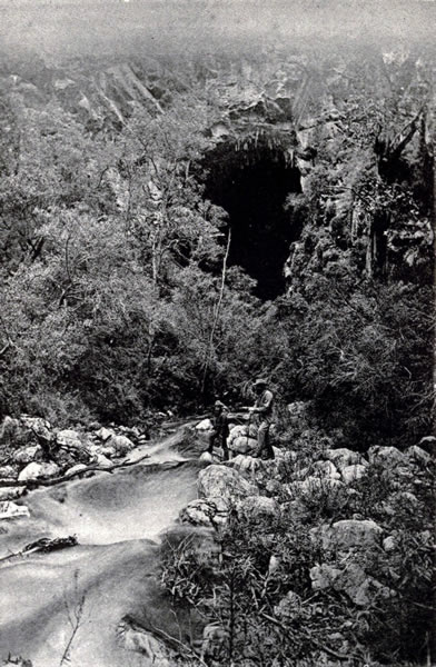 THE NORTHERN ENTRANCE TO THE DEVIL'S COACH HOUSE