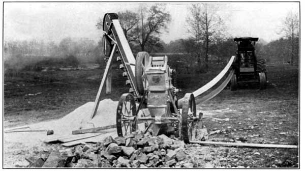 A Limestone Pulverizer for Farm Use (Courtesy of the
Jeffrey Manufacturing Company, Columbus, Ohio)